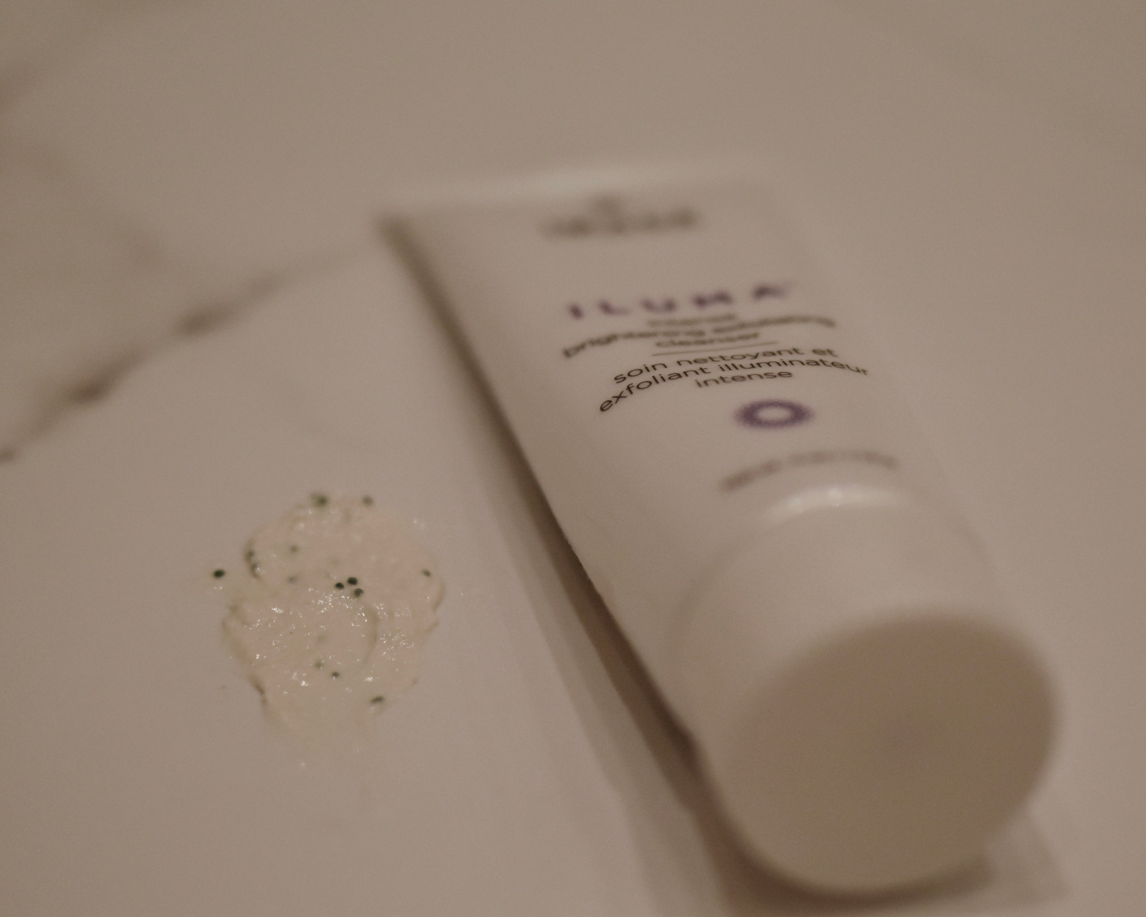 IMAGE ILUMA brightening exfoliating cleanser