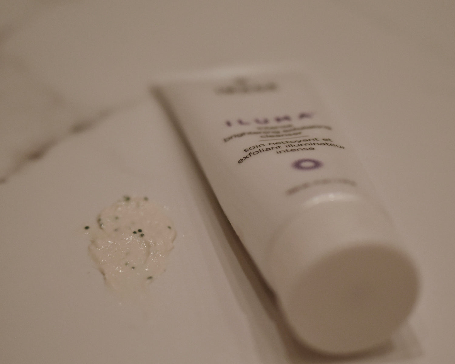IMAGE ILUMA brightening exfoliating cleanser